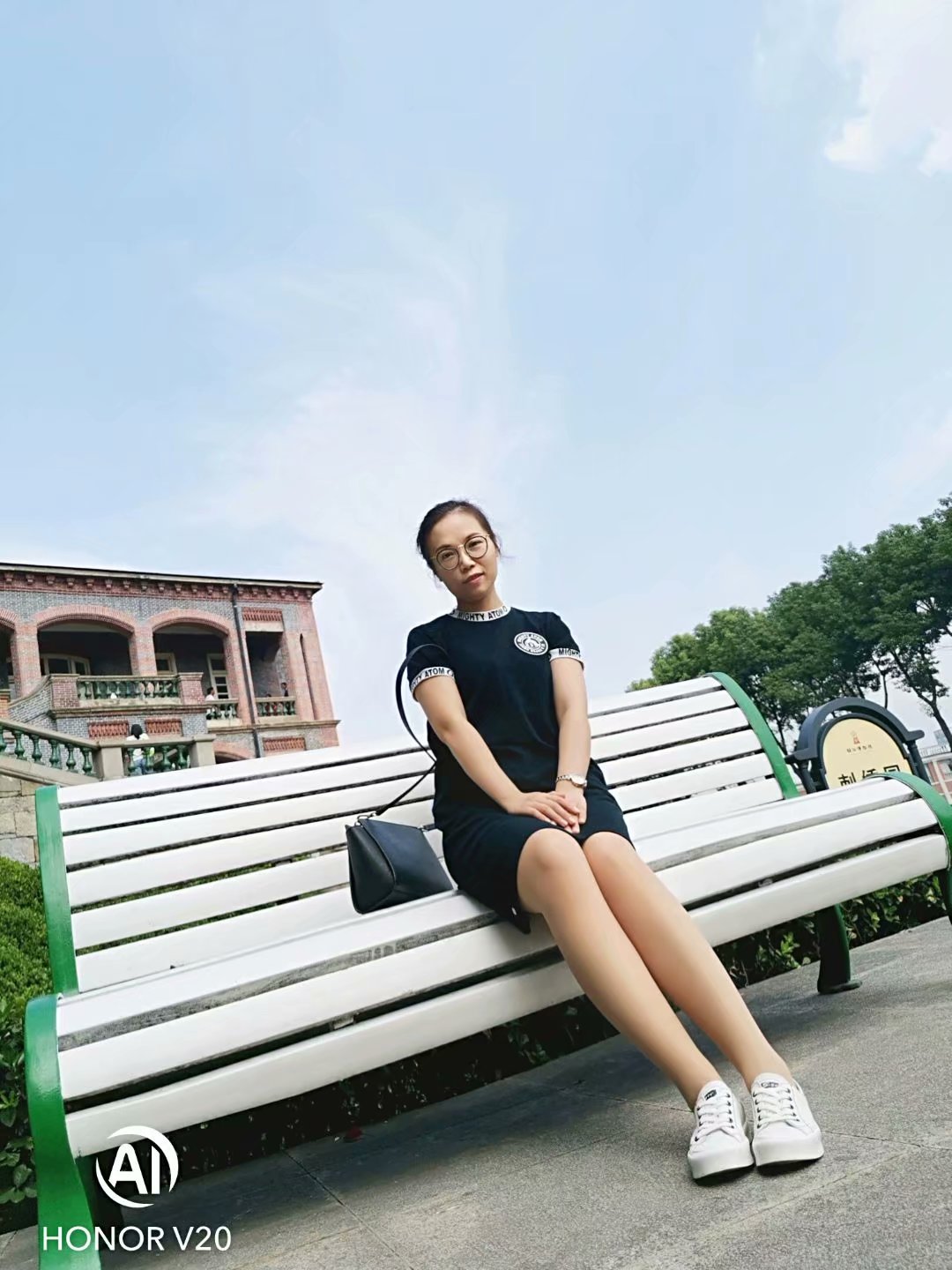 沈敏.jpg