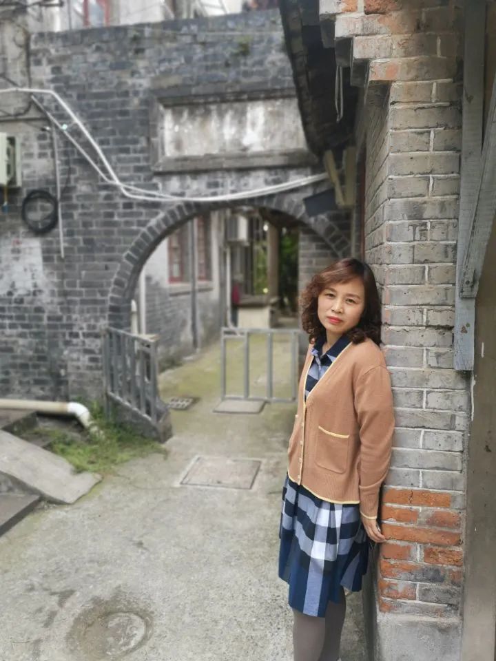 边美婷.jpg